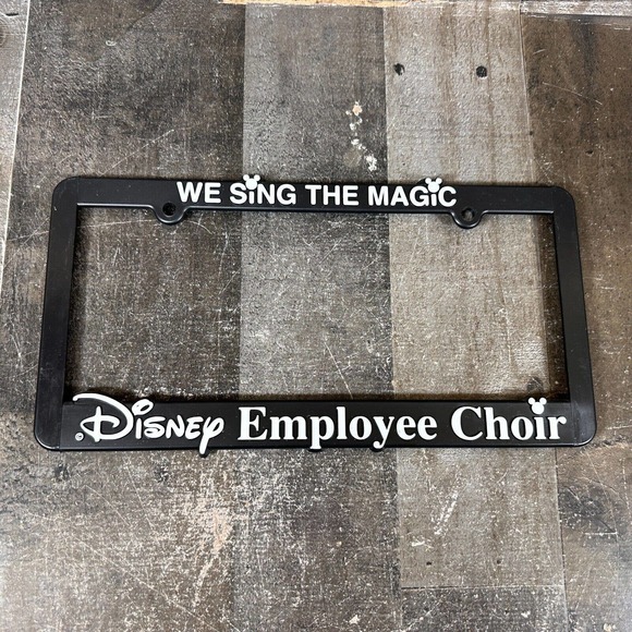 Walt Disney Employee Choir License Plate Frame Black Plastic - We SIng the Magic - Picture 1 of 6